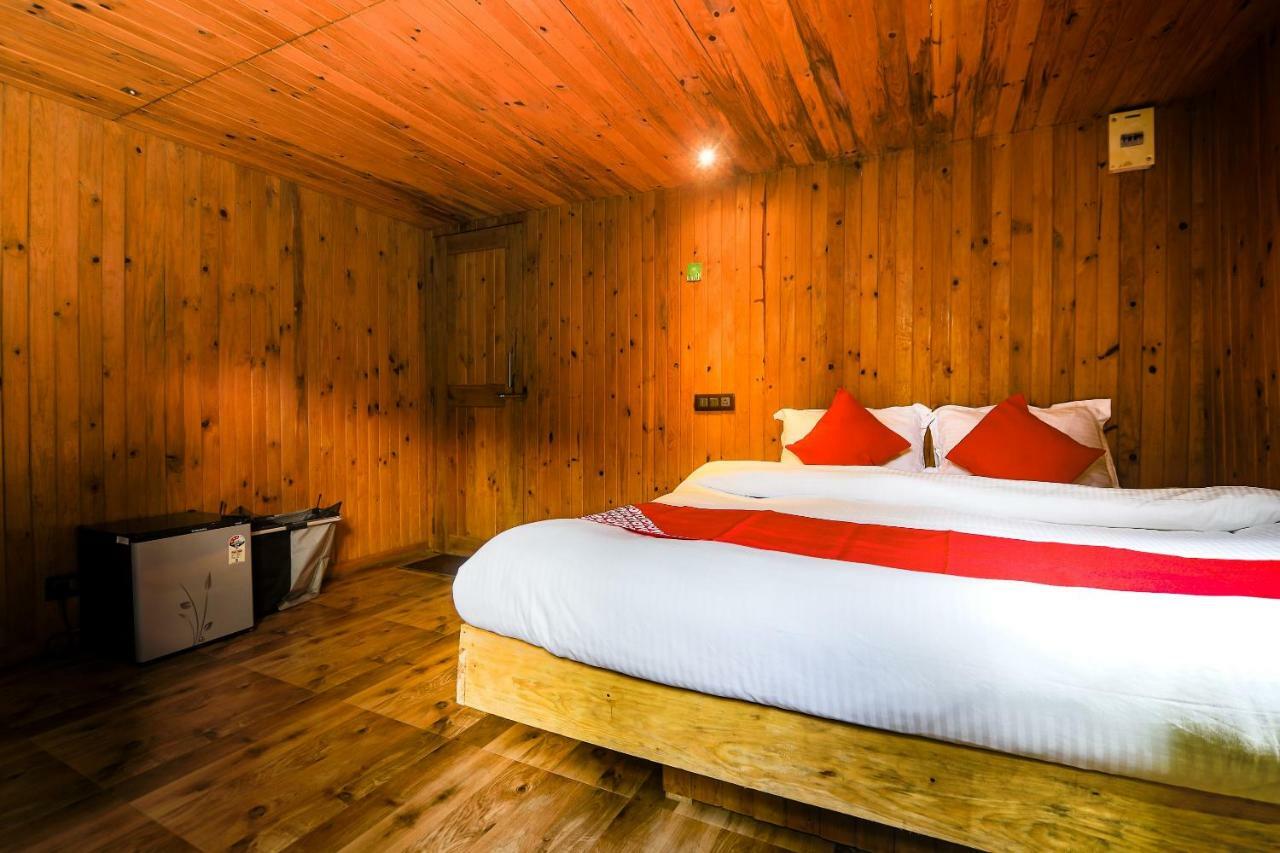 Oyo 36006 Eastern Retreat Hotel Nunmati Buitenkant foto