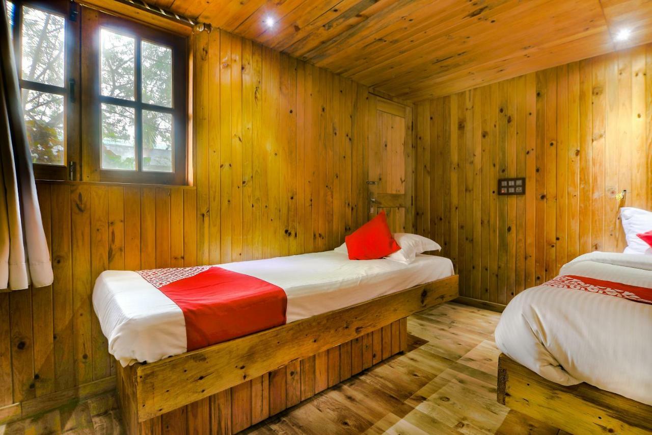 Oyo 36006 Eastern Retreat Hotel Nunmati Buitenkant foto