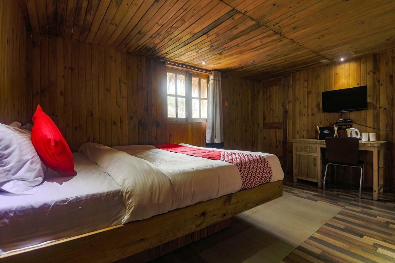 Oyo 36006 Eastern Retreat Hotel Nunmati Buitenkant foto