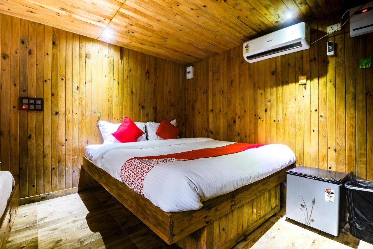 Oyo 36006 Eastern Retreat Hotel Nunmati Buitenkant foto